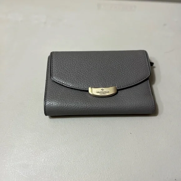 (A11) Kate Spade Callie Mulberry Street Wallet - Picture 2 of 5